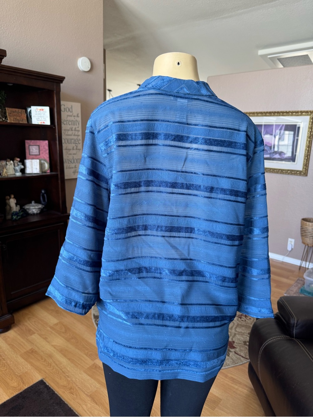 French Laundry slightly sheer blue striped button front blouse-size XL - Picture 9 of 10